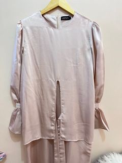 (Kategori: ) berada di . Dikirim oleh d_lilapreloved28 (ID iklan 1371790248, Gambar 1). Deskripsi: .