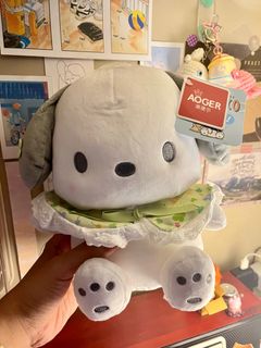 (Category: ) located in . Submitted by fluffandtrinkets (Listing ID 1371875679, Image 1). Description: .