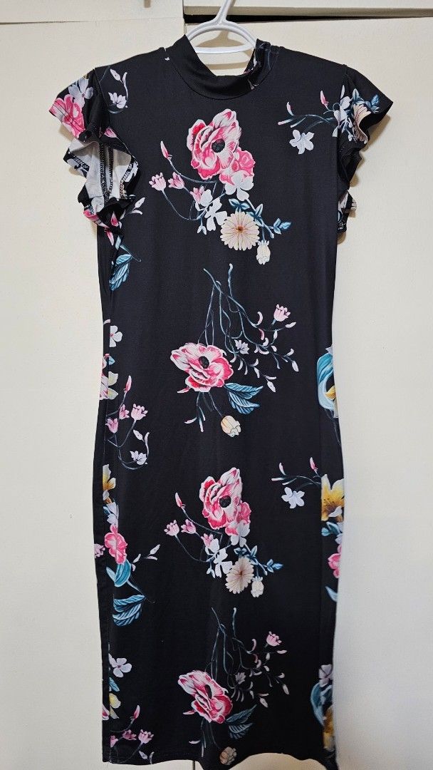 Shein Bodycon turtle neck dress (Category: Dresses) located in Quezon City. Submitted by mommadeclutterph (Listing ID 1371735056, Image 3). Description: Fits small to medium 150 per dress.