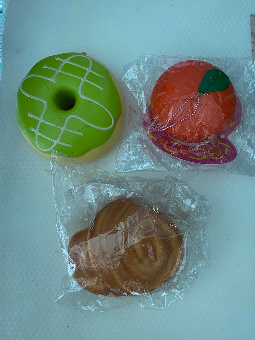 Squishy set （分類：兒童玩具）位於 Hong Kong。 由 sum_12 提交（商品編號 1371779913，圖片 2）。簡介： $8/1 $35/6 All hv crs df Cash/AlipayHK/payme/fps。