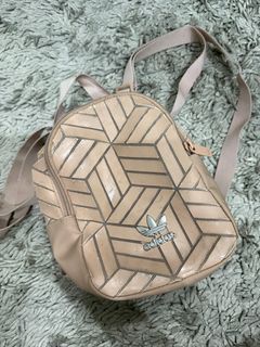 (Kategori: ) berada di . Dikirim oleh vaniaaclarissa (ID iklan 1371865164, Gambar 1). Deskripsi: .