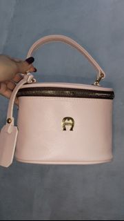 (Kategori: ) berada di . Dikirim oleh tinahermosa2180 (ID iklan 1371833180, Gambar 1). Deskripsi: .