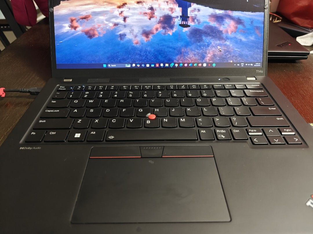 Thinkpad T14s Gen 4 AMD Ryzen 7 Pro 7840U| 32GB RAM | 2TB SSD Storage (Category: Laptops & Notebooks) located in Singapore. Submitted by ryanmononoke (Listing ID 1371889785, Image 3). Description: As good as new, zero wear and tear. Upgraded with Samsung 2TB SSD 990 Pro, with max out 32GB RAM and top of the range Ryzen 7 Pro 7840U. battery health is 99.9% (Refer to screenshot). Refer to notebook check review https://www.notebookcheck.net/Lenovo-T