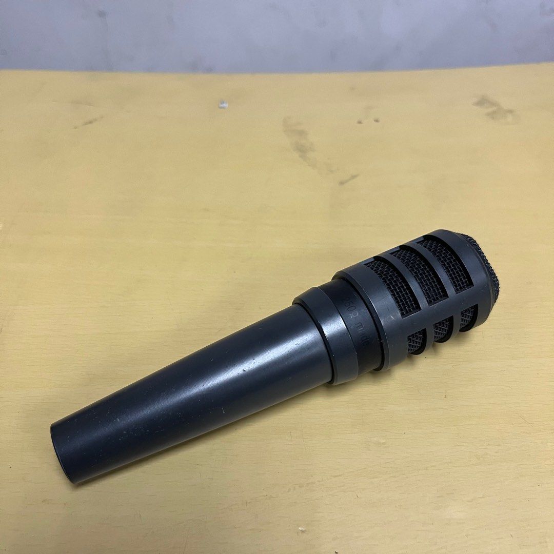 Toa J1 Vintage Unidirectional Dynamic Microphone (Category: Microphones) located in Singapore. Submitted by jmgjm.7 (Listing ID 1371769485, Image 1). Description: Item has been tested and is in excellent working condition. .