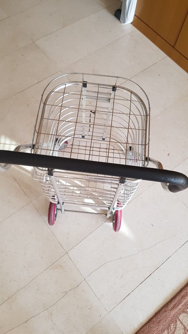 Trolley-Giken Light Weight Alum. Foldable Market Shopping Trolley (Category: Homes & Other Pet Accessories) located in Singapore. Submitted by hakimfb (Listing ID 1371730205, Image 1). Description: .