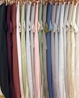 (Category: ) located in . Submitted by dohkyeom (Listing ID 1371753239, Image 1). Description: .