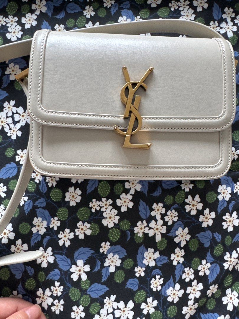 YSL Solferino Small (Category: Bags & Wallets) located in Singapore. Submitted by raulyezi (Listing ID 1371748772, Image 3). Description: Bag only 100% auntheric Bought it at carousel luxury the corner stains can be cleaned at bag spa .