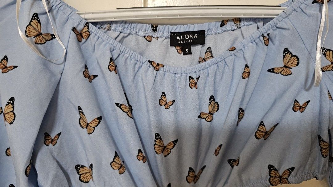Zalora off shoulder blue crop top (Category: Others Tops) located in Quezon City. Submitted by mommadeclutterph (Listing ID 1371736994, Image 2). Description: Bought then stored. BNWOT.