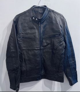 由 mgw_clothing (刊登 ID 1366998288，圖片 1) 提交，位於 的 (類別：)，說明：。