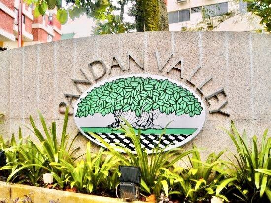 Big Common Room For Rent @ Pandan Valley Condo.63109199351171112
