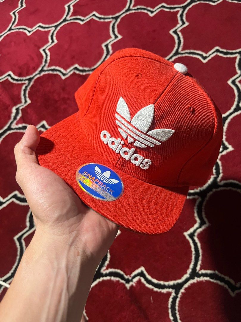Adidas Trefoil Snapback (Category: Caps & Hats) located in Mabalacat. Submitted by themeadowstash (Listing ID 1367036434, Image 2). Description: Adidas Trefoil Snapback.