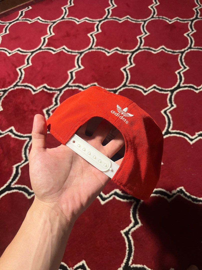 Adidas Trefoil Snapback (Category: Caps & Hats) located in Mabalacat. Submitted by themeadowstash (Listing ID 1367036434, Image 3). Description: Adidas Trefoil Snapback.