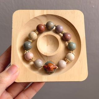 (Category: ) located in . Submitted by missclearingcloset (Listing ID 1366932970, Image 1). Description: .