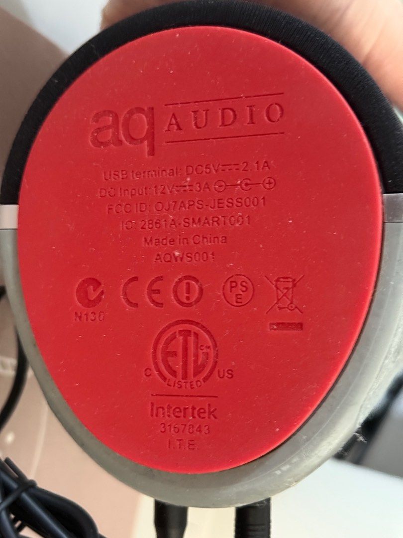 由 Katherine0330 (刊登 ID 1366988724，圖片 3) 提交，位於 台北市 (Taipei) 的 AQ Audio Smart Speaker 音響 喇叭 (類別：可攜式音響設備)，說明：後面有點小黏 可以換物 或是直接購買 原價NT$7500。