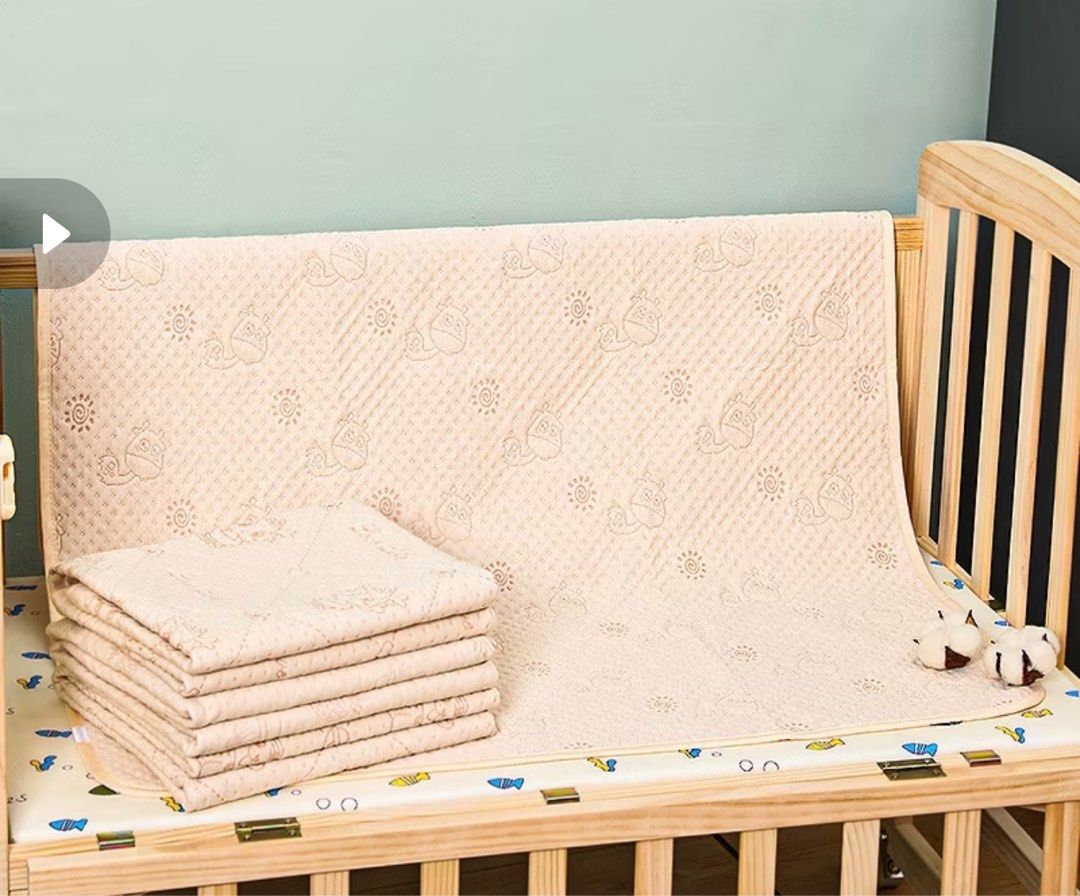 Baby Changing Mat (Category: Other Baby Bathing & Changing Needs) located in Lipa City. Submitted by maryviviene (Listing ID 1367054548, Image 1). Description: Get both for ₱ 150 50cm x 70cm.