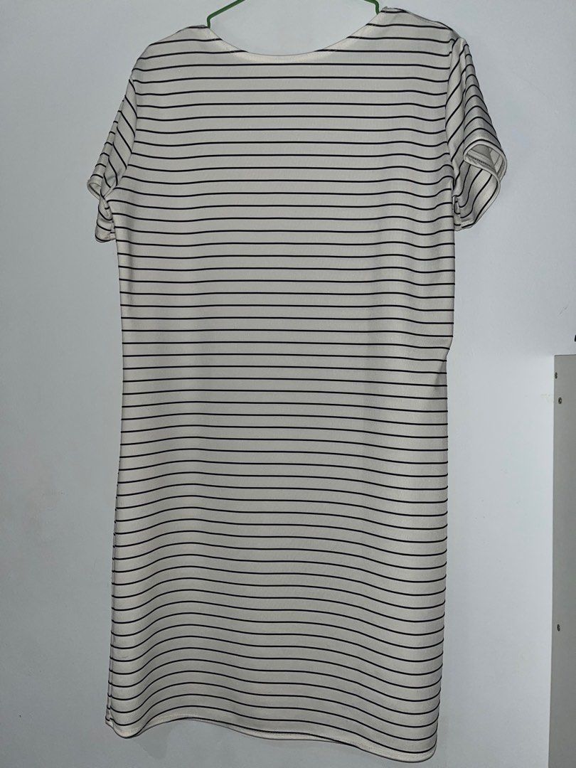 Black & White Stripes Dress (Large) (Category: Dresses) located in Bacoor. Submitted by farisseth (Listing ID 1367090033, Image 2). Description: 👗 Black & White Stripes (above-the-knee) Dress (Large) - lightly used. not worn recently but well taken care of - no flaws or discoloration MOP: gcash/maya.