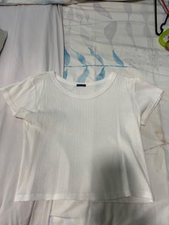 (Category: ) located in . Submitted by toomany.clothes (Listing ID 1366978974, Image 1). Description: .