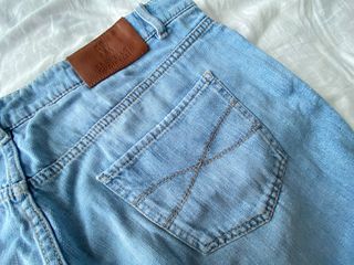 （分類：）位於 。 由 uoslimm 提交（商品編號 1366938011，圖片 1）。簡介： 。