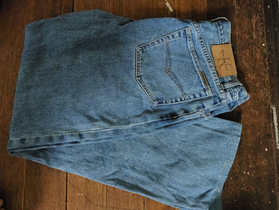 CALVIN KLEIN JEANS (Category: Jeans) located in Makati City. Submitted by nthy06 (Listing ID 1366958036, Image 1). Description: CALVIN KLEIN JEANS (STRAIGHT CUT) (31-32w x41L Altered) 9 Leg Opening Very Good Condition Need Wash only.