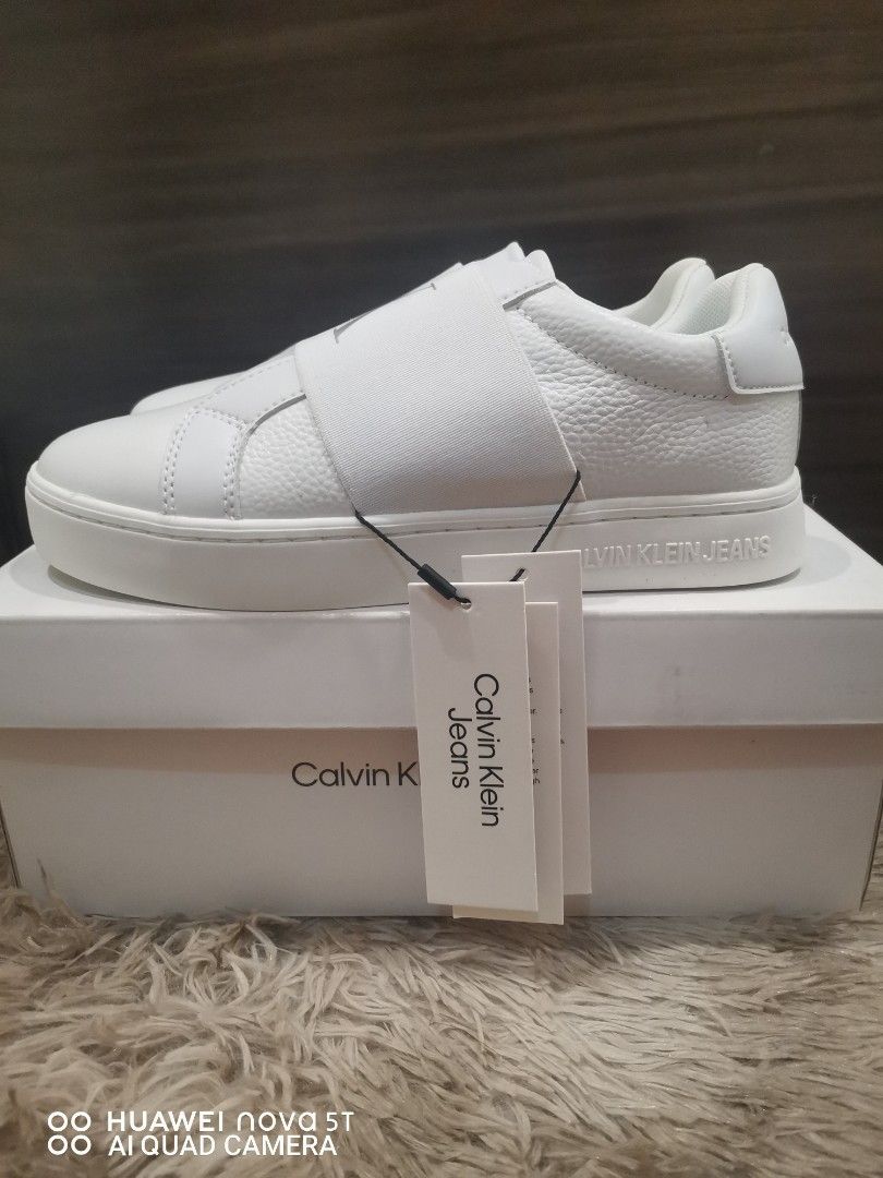 Calvin Klein White Sneakers EUR36 (Category: Sneakers) located in Lipa City. Submitted by stellar_things (Listing ID 1366963753, Image 2). Description: Brand New from Australia.