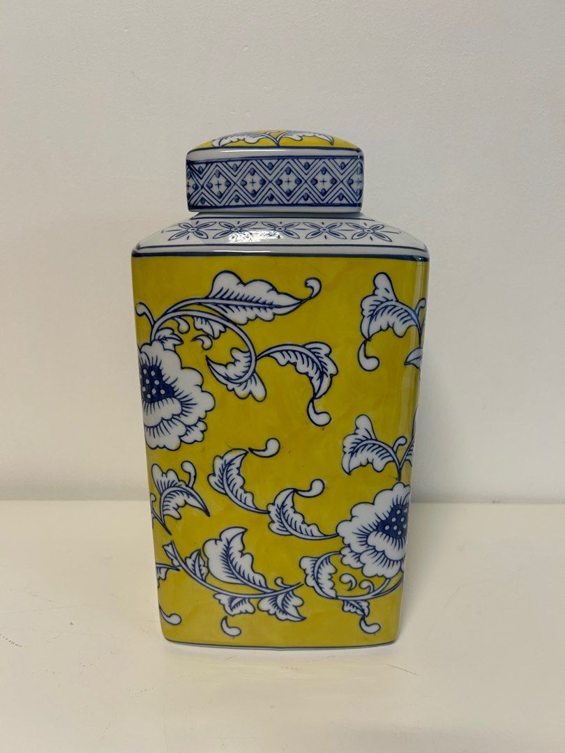 Ceramic yellow painted ginger jar65074871161729111