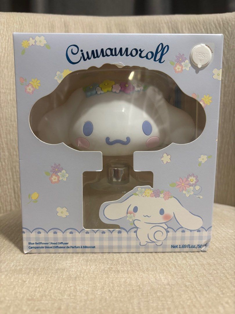 cinnamon roll diffuser (Category: Nursery Lighting & Decor) located in Singapore. Submitted by sukiiitzy (Listing ID 1367005193, Image 1). Description: brand new cinnamon roll diffuser (UNOPEN) abit of dent at the corner the smell is really good was debating on selling it or not😅 but decided to sell it cause I don’t use it. -comes with -glass bottle -fiber stick to put in the glass bottle -cinnamon roll cap to put on diffuser (ALLOWED SLIGHT NEG