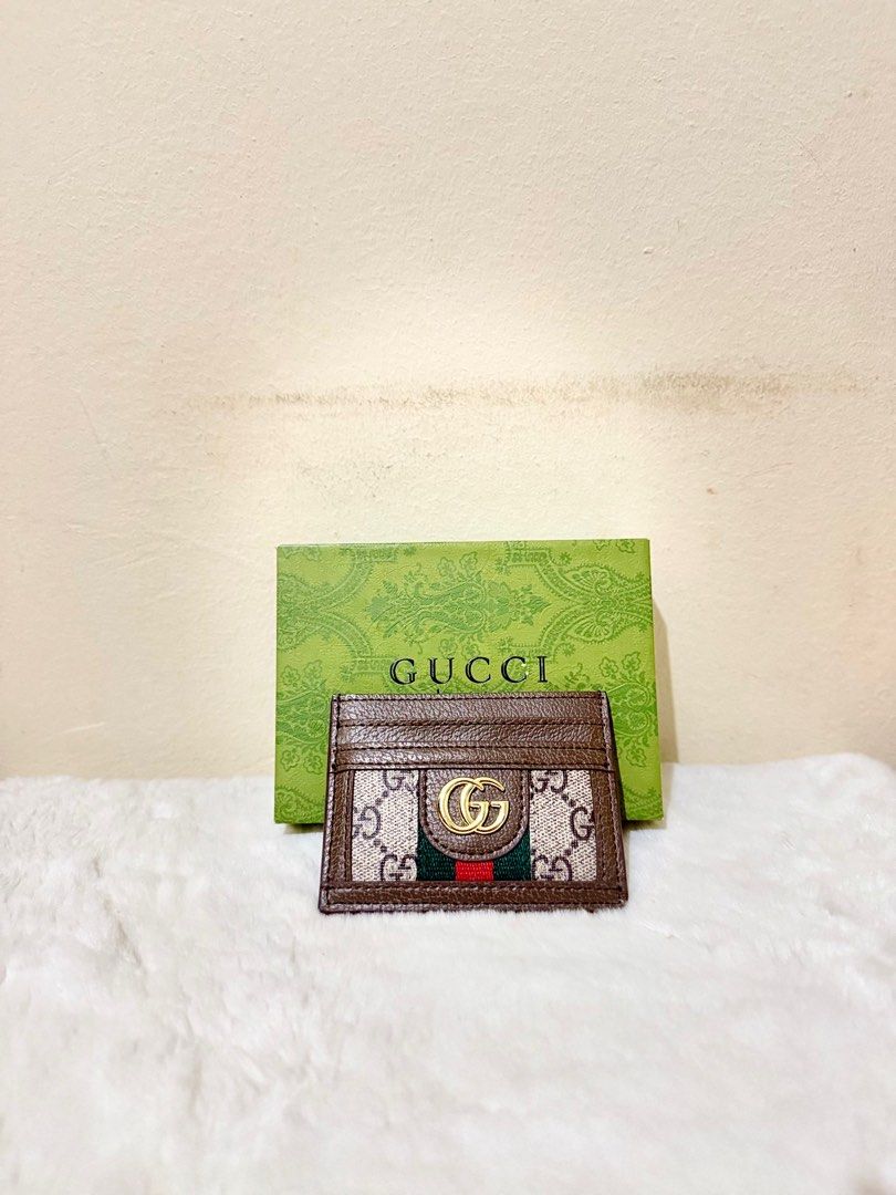 Gucci card holder (Category: Luxury Bags & Wallets) located in Makati City. Submitted by keeshme.ph (Listing ID 1367043224, Image 1). Description: NGA Korea Sourced Only In mint condition.