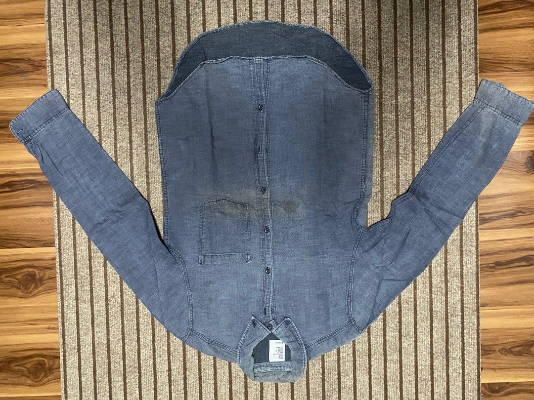 H&M S LONGSLEEVE (Category: Tshirts & Polo Shirts ) located in Marikina City. Submitted by _nathan7 (Listing ID 1367032121, Image 1). Description: .