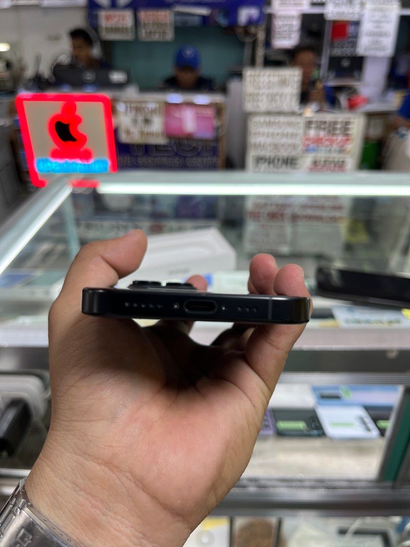 IPHONE 16 PRO 256GB 99BH HK VARIANT OPENLINE NO ISSUE (Category: iPhone 16 Series) located in Manila. Submitted by mrkim_gadget (Listing ID 1366926339, Image 2). Description: Onhand| IPHONE 16 PRO •256GB •Openline Dual sim •99% Smooth •Never been Repaired •No Hidden Issues •Can Reset Anytime •Test to Sawa •NOT Refurb •Unli 3utools INCLUSION CLEAR CASE CHARGER TEMPERD •Mode of payment •Cash •Gcash •Bank Transfer INSTALLMENT AVAILABLE SPAY LATER GG