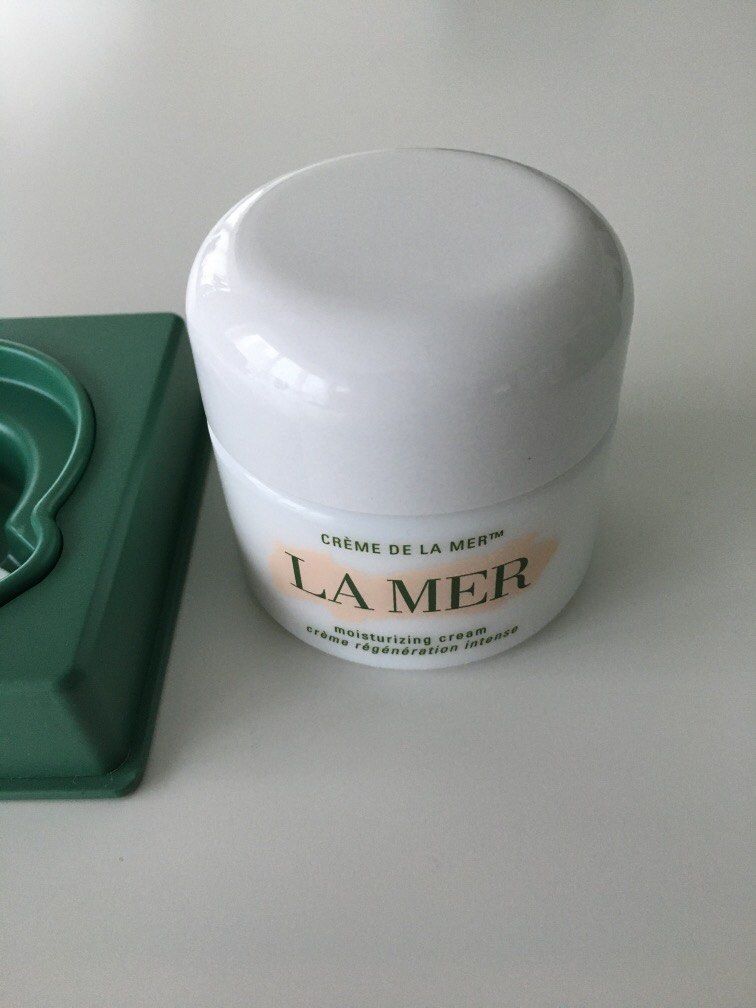 La Mer moisturizing cream 30ml (Category: Face Care) located in Makati City. Submitted by savedeal (Listing ID 1367095172, Image 3). Description: New in original box. 1 ounce (30 ml)..