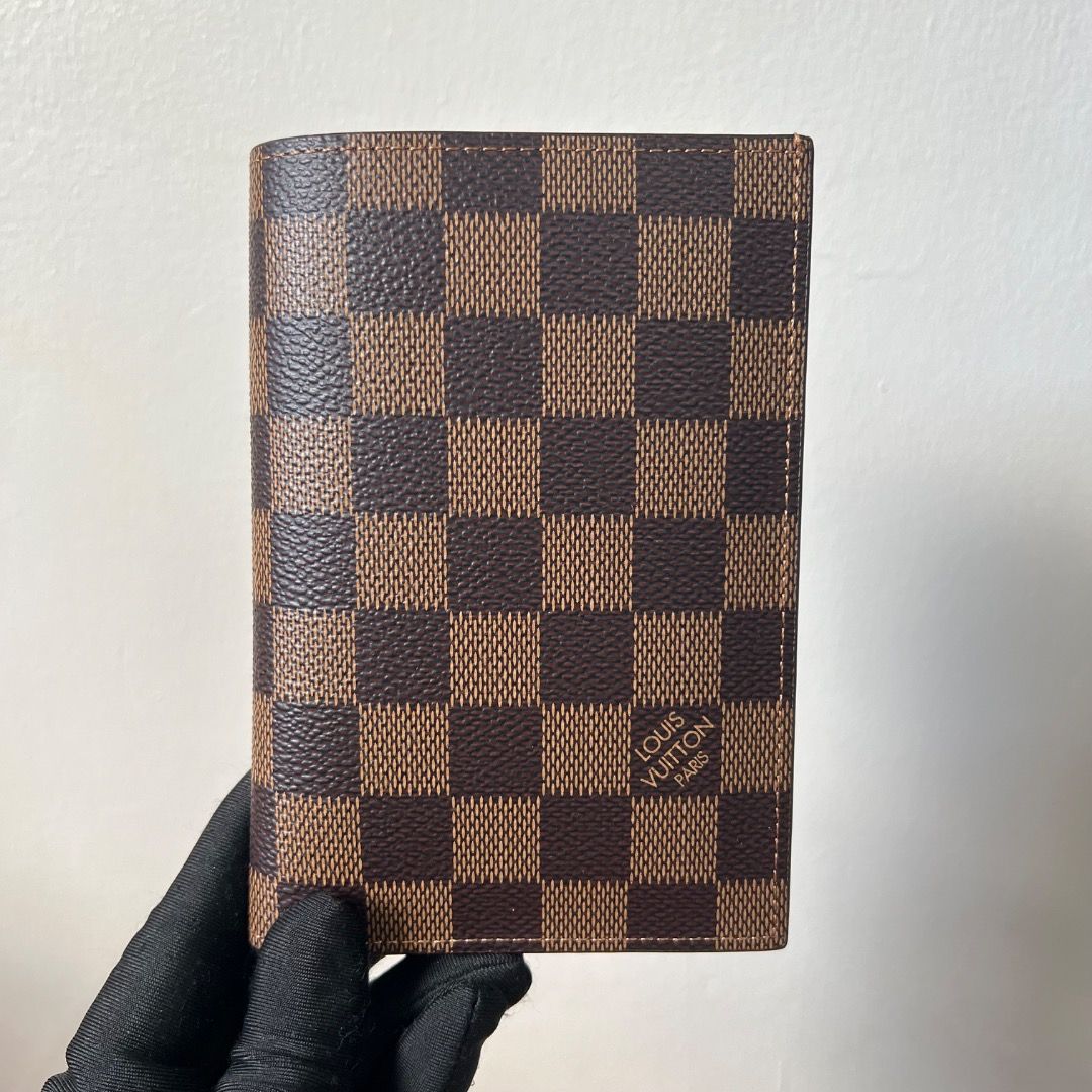LV Damier Ebene Passport Cover (Category: Luxury Bags & Wallets) located in Antipolo. Submitted by mjlenihcpreloved (Listing ID 1366997077, Image 1). Description: .