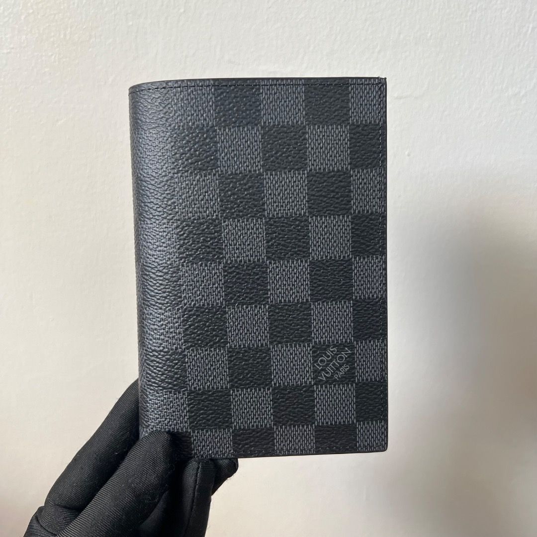 LV Graphite Passport Cover (Category: Luxury Bags & Wallets) located in Antipolo. Submitted by mjlenihcpreloved (Listing ID 1366998816, Image 1). Description: .