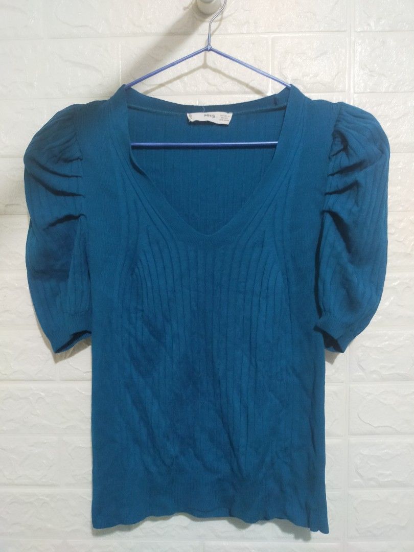Mango Blue Puff Sleeves Top (Category: Blouses) located in Quezon City. Submitted by gzerimar (Listing ID 1367035696, Image 1). Description: .