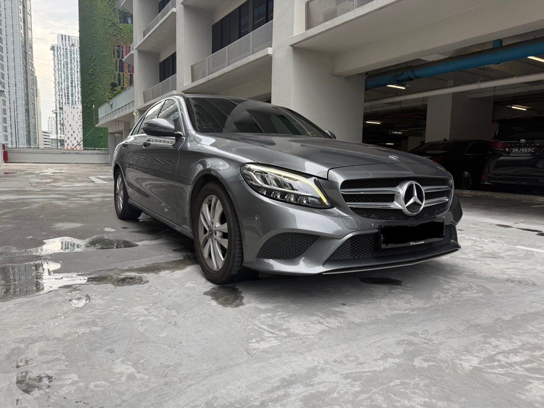 Mercedes-Benz C-Class Saloon C180 Avantgarde (A) (Category: Used Cars) located in Singapore. Submitted by louis4594 (Listing ID 1366988511, Image 2). Description: .