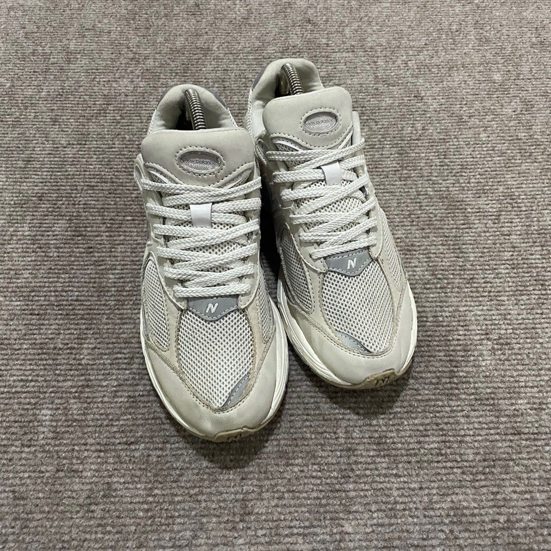 NB2002R Sea Salt (Category: Sneakers) located in Davao. Submitted by 082archive (Listing ID 1367087366, Image 2). Description: Excellent condition 8W/24.5CM.