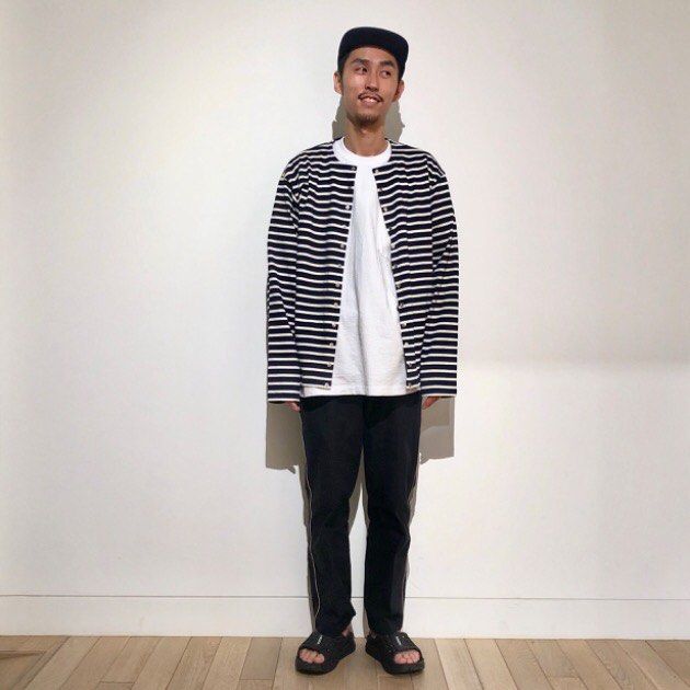 Orcival x Beams Snap Bottom Cardigan (Category: Coats, Jackets and Outerwear) located in Quezon City. Submitted by cityboycrates_ph (Listing ID 1367031268, Image 1). Description: ORCIVAL × BEAMS special striped snap cardigan — exclusive release at BEAMS Machida. Classic border style with a twist: snap buttons, oversized fit, and a functional chest pocket. Lightweight cotton makes it perfect for layering year-round. Size: 3 24 inches length 19 inc