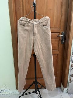(Kategori: ) berada di . Dikirim oleh larassstr (ID iklan 1366977850, Gambar 1). Deskripsi: .