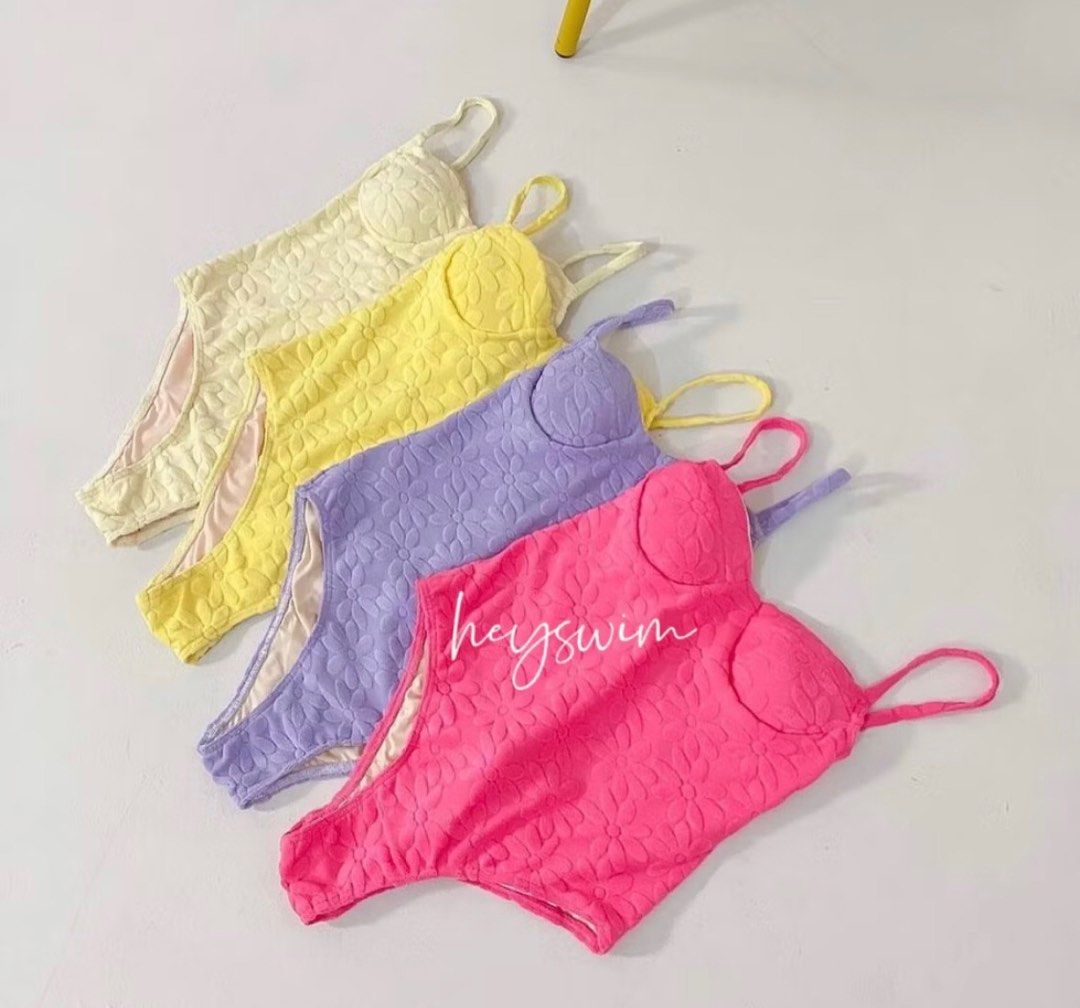 Brand New Purple One Piece Swimsuit (Category: Bikinis & Swimsuits) located in San Pablo. Submitted by eli.stuff (Listing ID 1367080310, Image 1). Description: BRAND NEW Size: S-M H: 152-160 cm Bust: 32-34 inch Waist: 24-26 inch Hips: 34-36 inch rfs - too small.