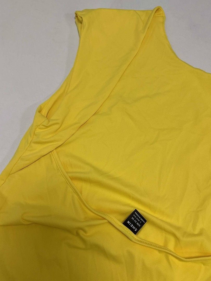 SHEIN Double Linen Bodycon Backless Mini Dress (Category: Dresses) located in Pasig City. Submitted by niniky.a (Listing ID 1366970136, Image 2). Description: SHEIN Double Linen Bodycon Backless Mini Dress • Brand new • Size L • ₱200 (300+ on the app) dm to grab this steal.