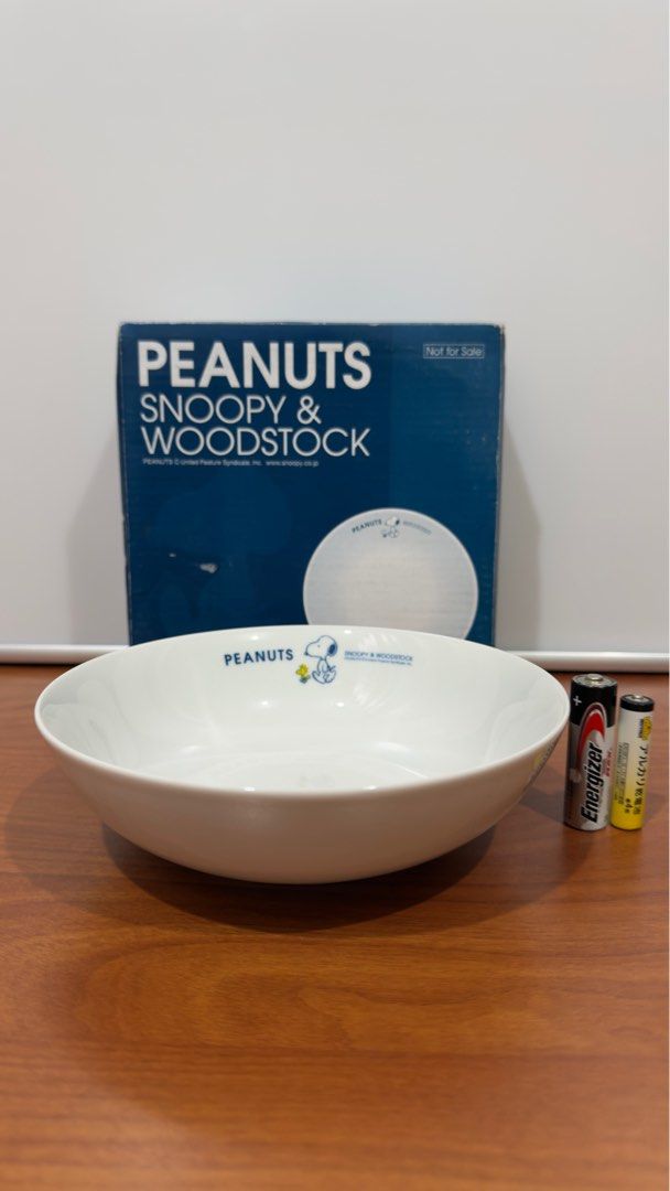Snoopy Bowl (Category: Dinnerware & Cutlery) located in Binangonan. Submitted by c_r_i_s (Listing ID 1367032761, Image 1). Description: Snoopy Bowl.