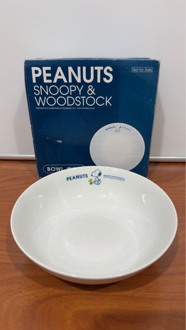 Snoopy Bowl (Category: Dinnerware & Cutlery) located in Binangonan. Submitted by c_r_i_s (Listing ID 1367032761, Image 2). Description: Snoopy Bowl.