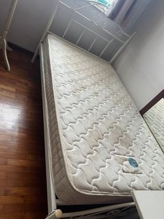 (Category: ) located in . Submitted by xxwen (Listing ID 1367053922, Image 1). Description: .