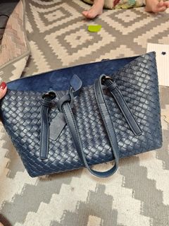 (Kategori: ) berada di . Dikirim oleh ref.preloved (ID iklan 1366936229, Gambar 1). Deskripsi: .