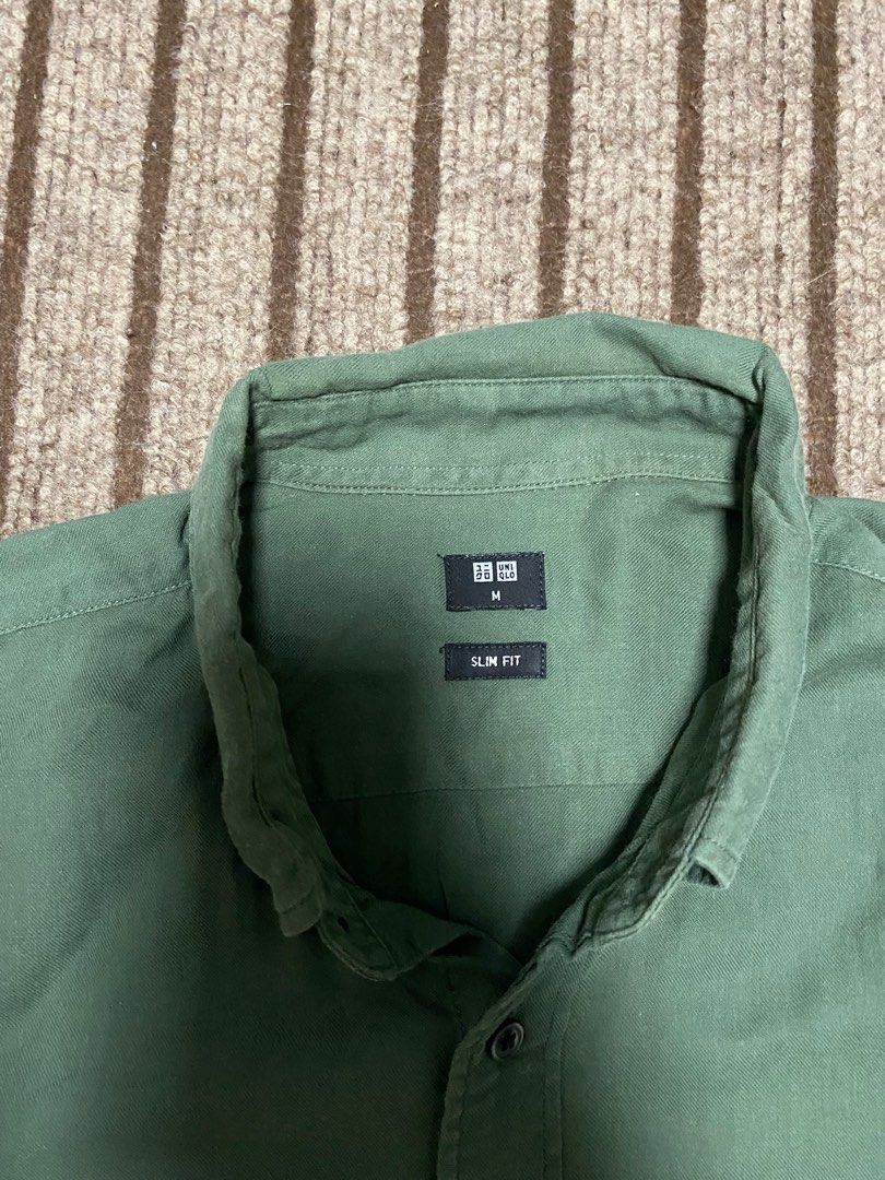 UNIQLO M POLO (Category: Tshirts & Polo Shirts ) located in Marikina City. Submitted by _nathan7 (Listing ID 1367030365, Image 2). Description: .