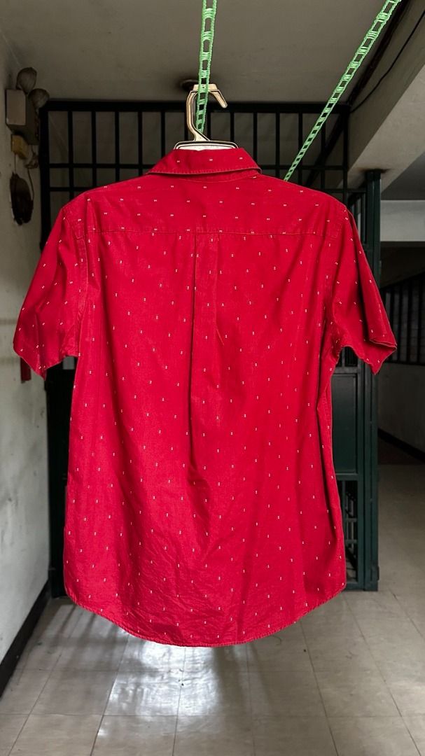 Uniqlo Polo (Category: Formal Shirts) located in Manila. Submitted by neilmatthewlua (Listing ID 1366957099, Image 1). Description: DECLUTTERING SALE Uniqlo Polo - Great for layering, and as is! MOP: GCash/Bank Transfer.