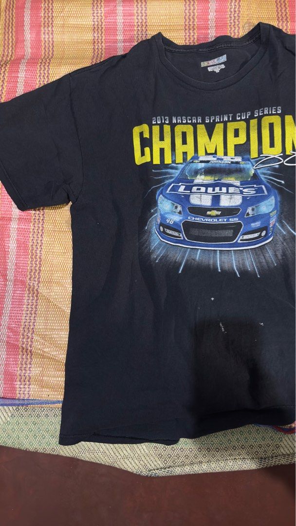 Vintage 2013 Champion Nascar Tee (Category: Tshirts & Polo Shirts ) located in Mandaluyong City. Submitted by geraldaguja123 (Listing ID 1367015996, Image 2). Description: SELLING Vintage 2013 Nascar Champion Tee Dimension: 29 inches - Length (head to bottom) 22 inches - Width (Pit to pit) Issues: Paint stains (visible sa pictures) Via gcash or cod Via lalamove delivery only .