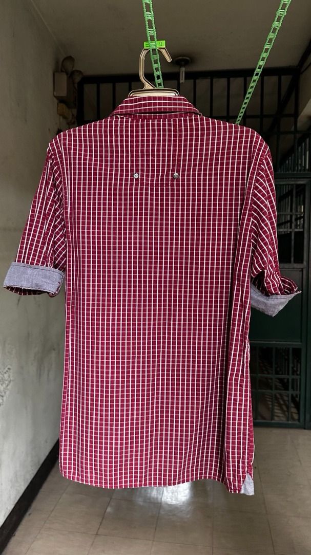 Von Dutch Polo (Category: Formal Shirts) located in Manila. Submitted by neilmatthewlua (Listing ID 1366954358, Image 2). Description: DECLUTTERING SALE Von Dutch Polo - Great for layering, and as is! MOP: GCash/Bank Transfer.