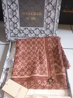 (Kategori: ) berada di . Dikirim oleh galeritunggadewi (ID iklan 1366926847, Gambar 1). Deskripsi: .