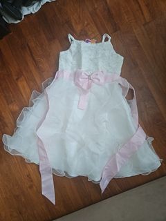 (Category: ) located in . Submitted by melbee81 (Listing ID 1366999909, Image 1). Description: .