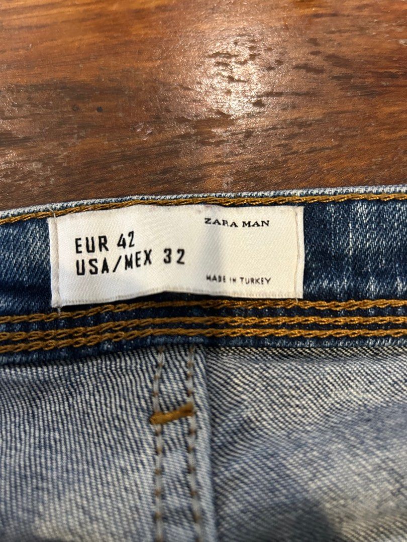 Zara man distressed slim fit jeans (Category: Jeans) located in San Juan City. Submitted by monkeyon3rd (Listing ID 1366973279, Image 3). Description: 100% authentic zara man jeans Slim fit Distressed Will fit waistline 32 Eur 42/us 32 Pickup at greenhills san juan city Or shipping via j&t buyer shoulders fee.